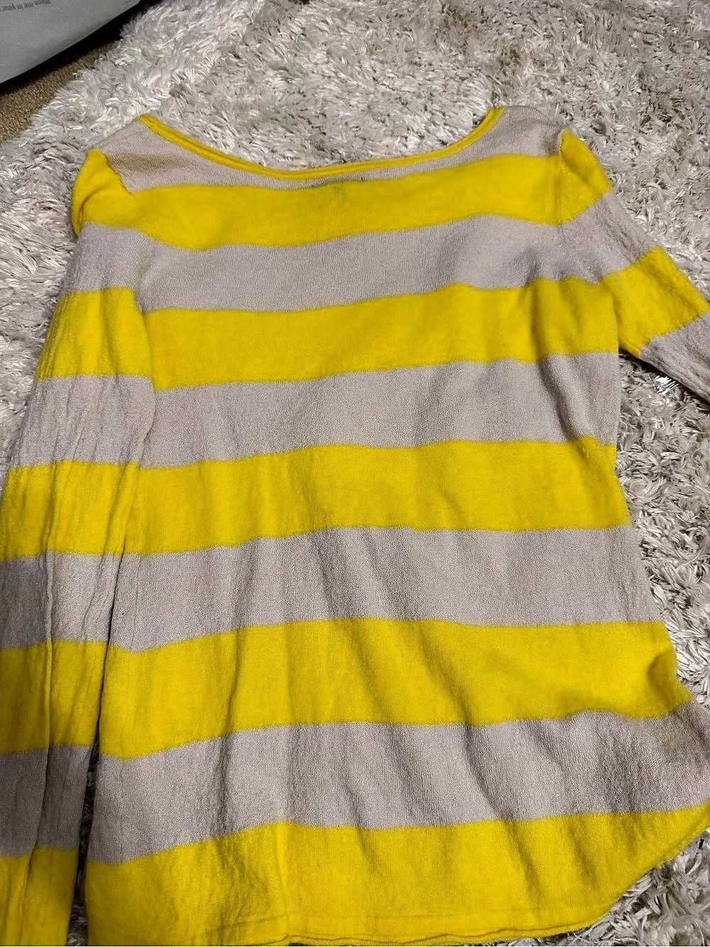 Express Striped Short Sleeve Top in Yellow & Gray Size Medium